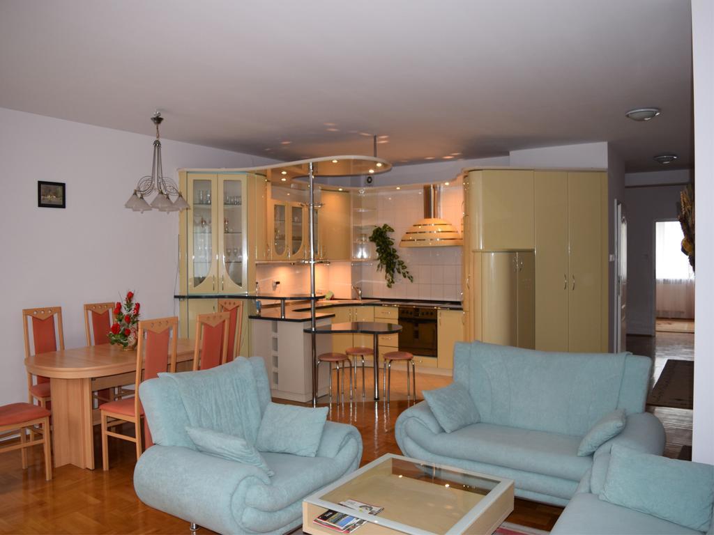 Dgm Apartment วอร์ซอ ภายนอก รูปภาพ